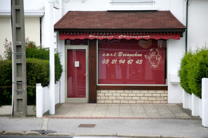 vitrine-AMPUS-min_france_frankreich_commerce_frankrijk_francia_delicatessen_butchery_charcuterie-424328